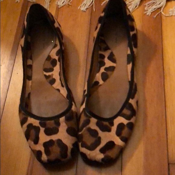 Celine Shoes - EUC CELINE LEOPARD PRINT FLATS!